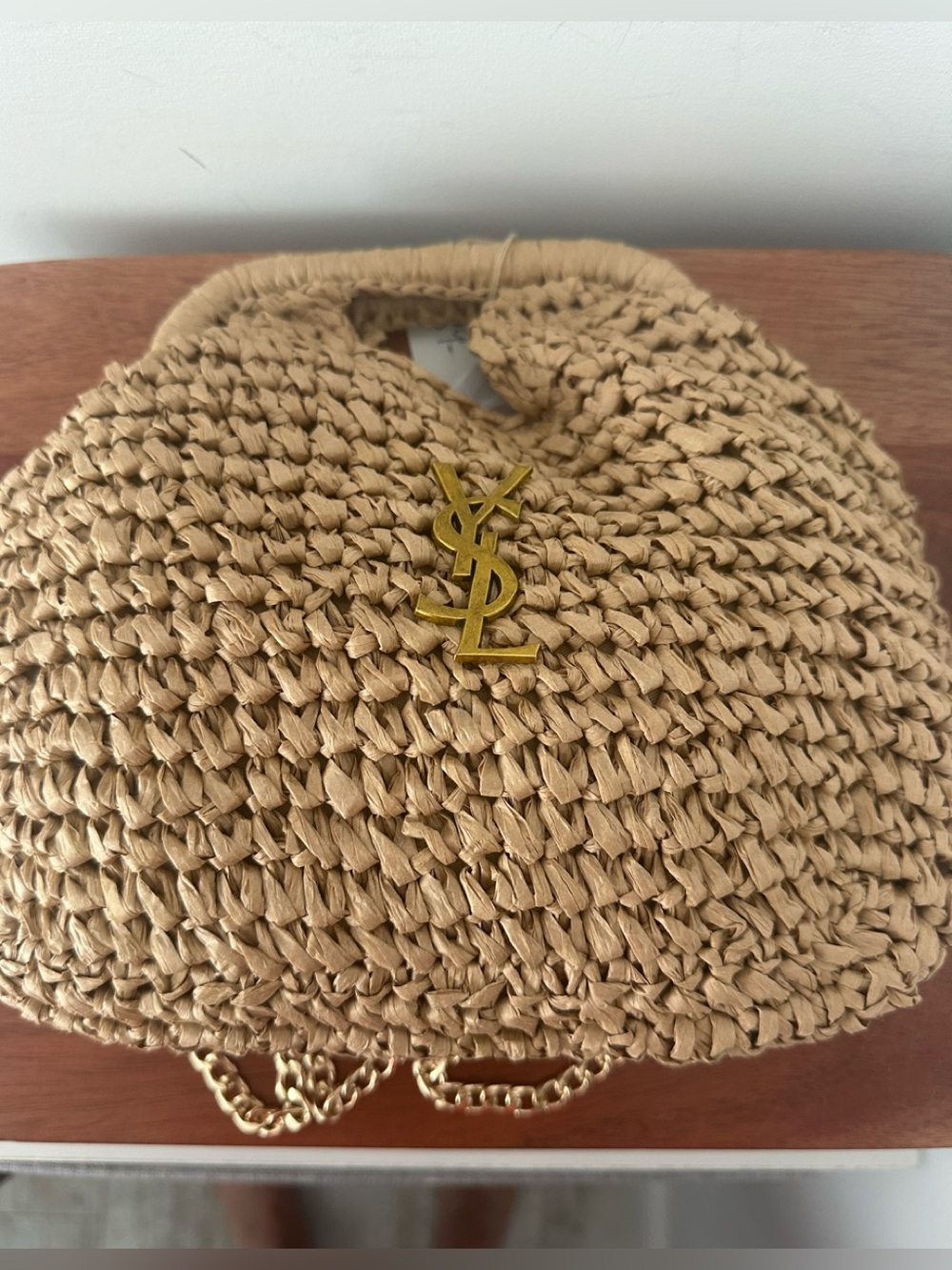 New Designer Inspired Tan Woven Raffia Shoulder Bag with Gold Emblem - Picture 3 of 6